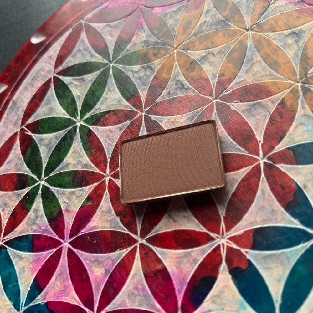 Mary Kay Mineral Eye Shadow - Cinnabar, tan brown